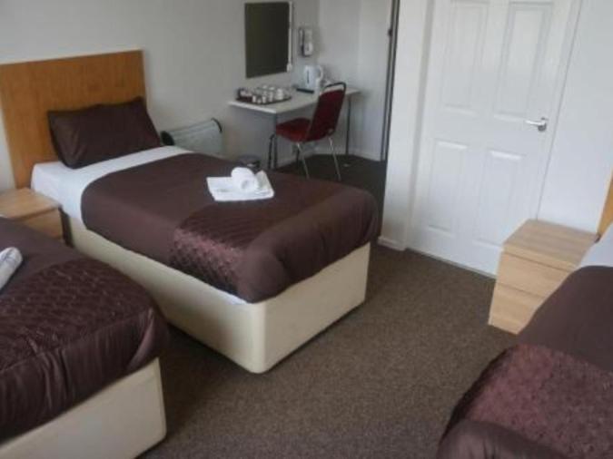 The Cotswold Nottingham Quarto foto
