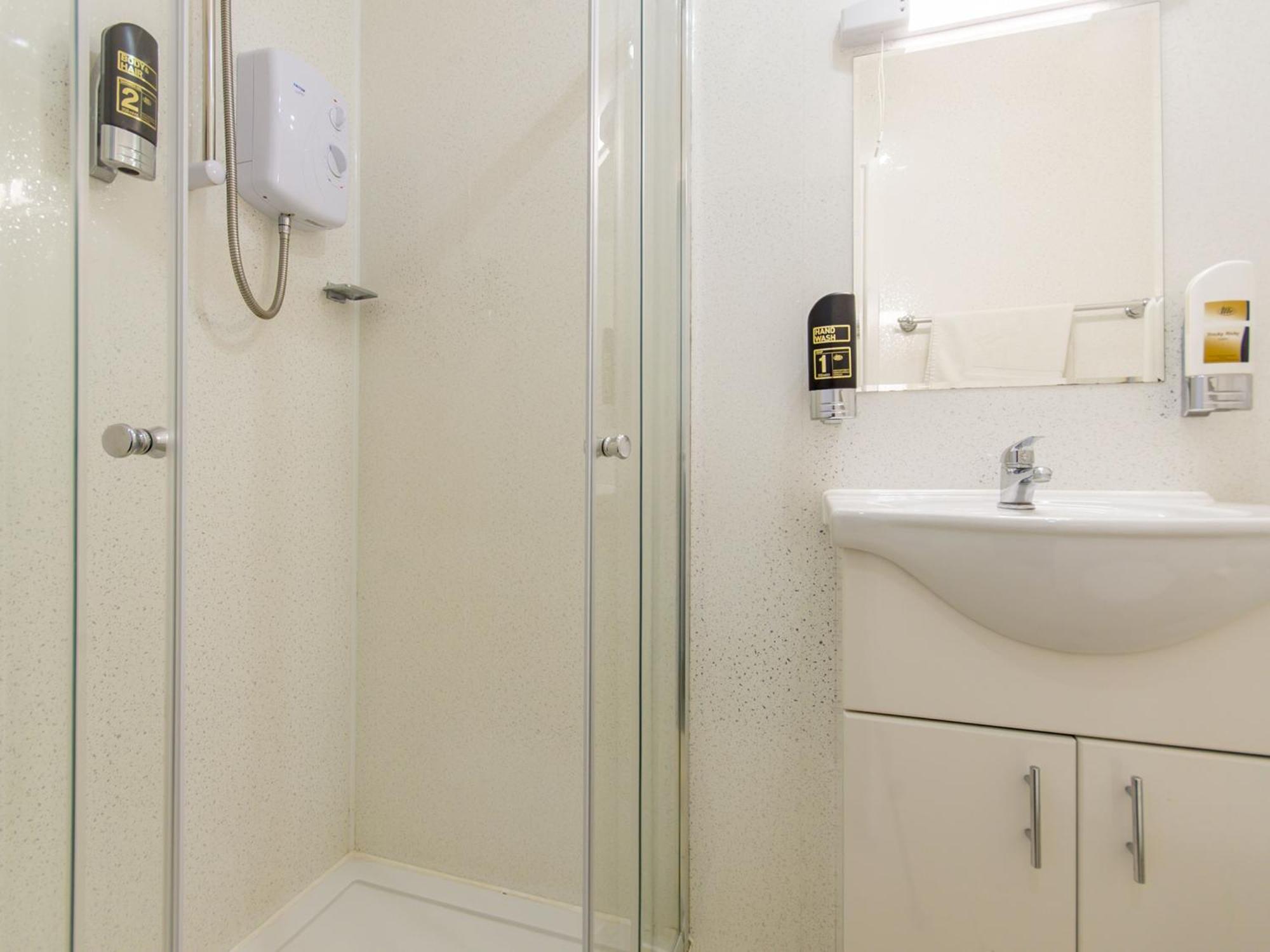 The Cotswold Nottingham Quarto foto