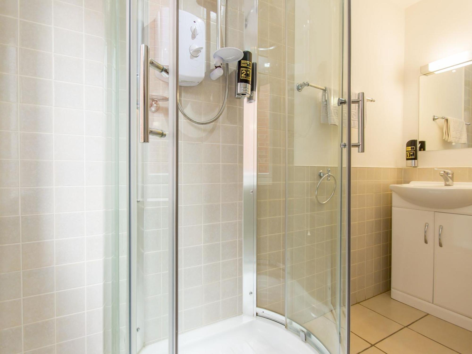 The Cotswold Nottingham Quarto foto